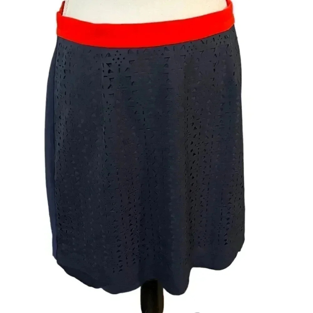 Pixley size M navy eyelet skirt with red waist and scalloped bottom EUC